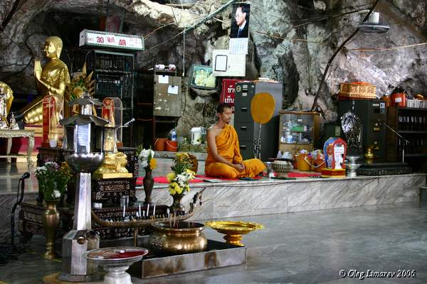  Храм в глухом лесу.  Таиланд. (фото Лимарева В.Н.)